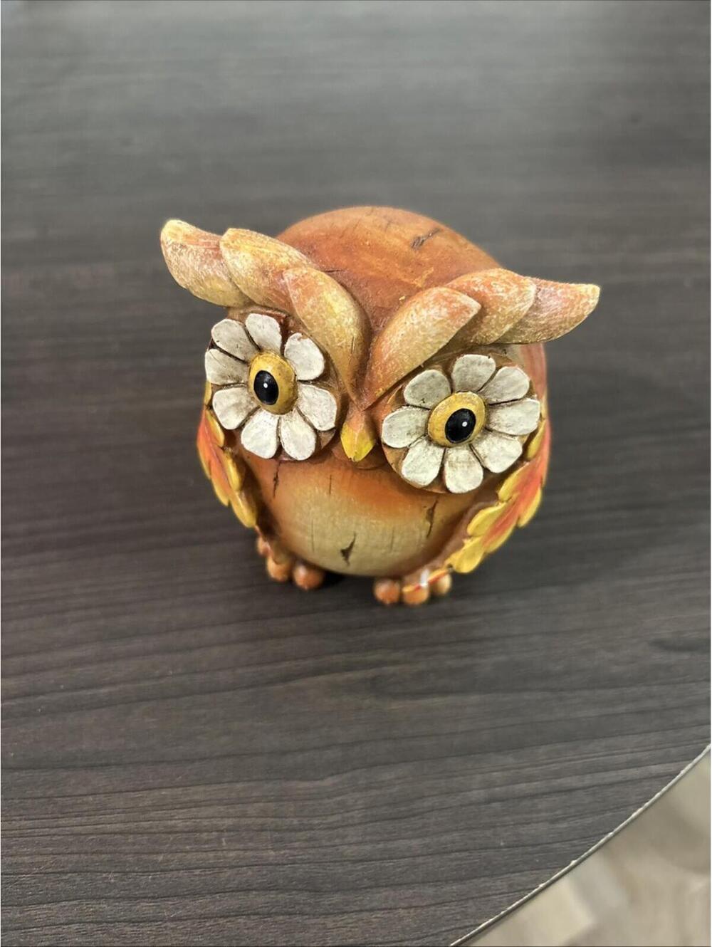 Owl.. Wood Resin Vintage Owl. Daisy Eyes/ Leaf Arms. [COPY]
